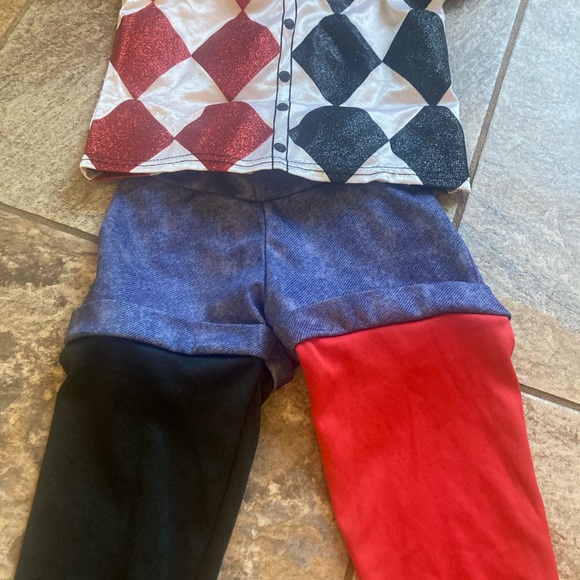 Harley Quinn DC Super Hero Girls Costume in Small has a couple spots on top - Picture 7 of 15
